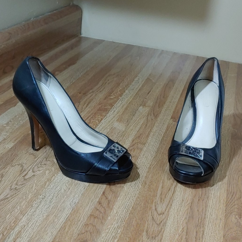 Coach Aliya Logo Peek Open Toe Heels 6B